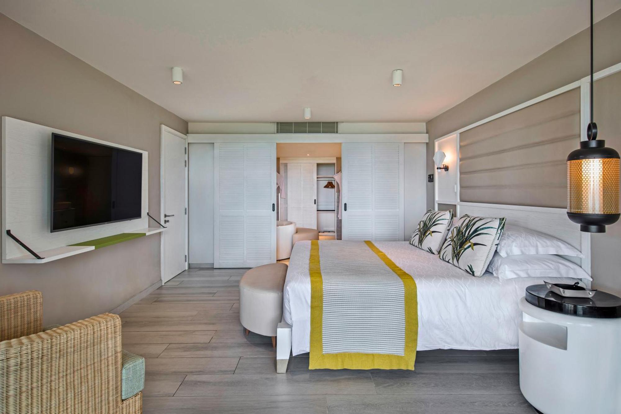 Deluxe Suite Sea View